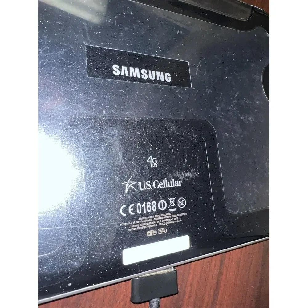 Samsung Galaxy Tablet Bundle 16GB Wi-Fi 4G 8 inch Black FOR PARTS NOT WORKING